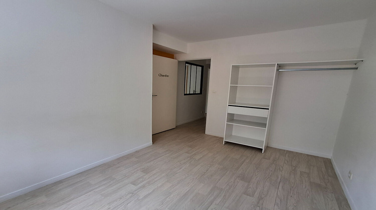 Ma-Cabane - Location Appartement VEZIN-LE-COQUET, 76 m²