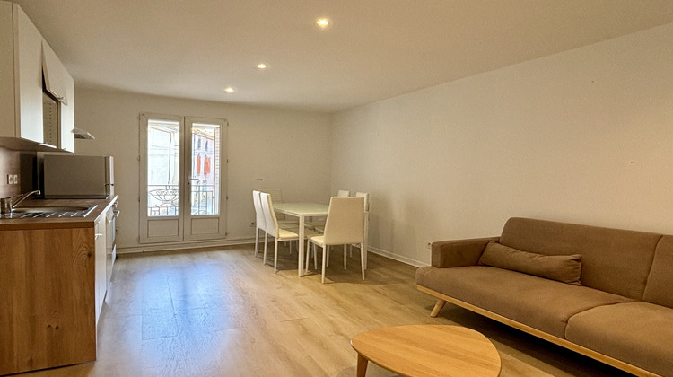 Ma-Cabane - Location Appartement Vias, 67 m²