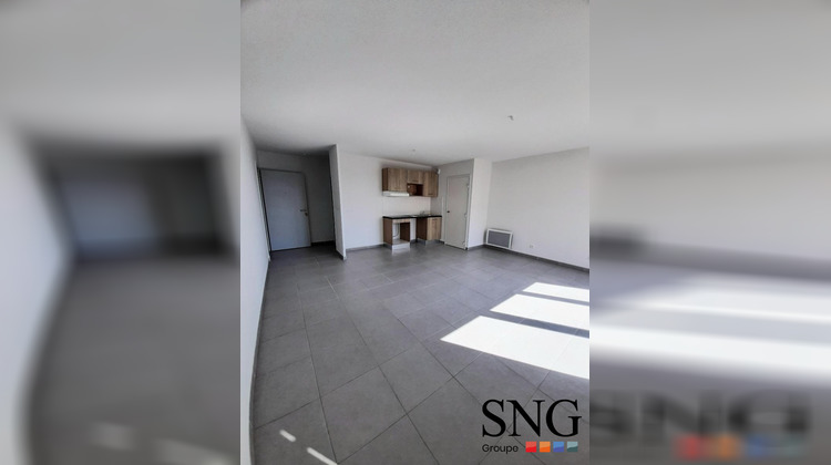 Ma-Cabane - Location Appartement Vias, 60 m²