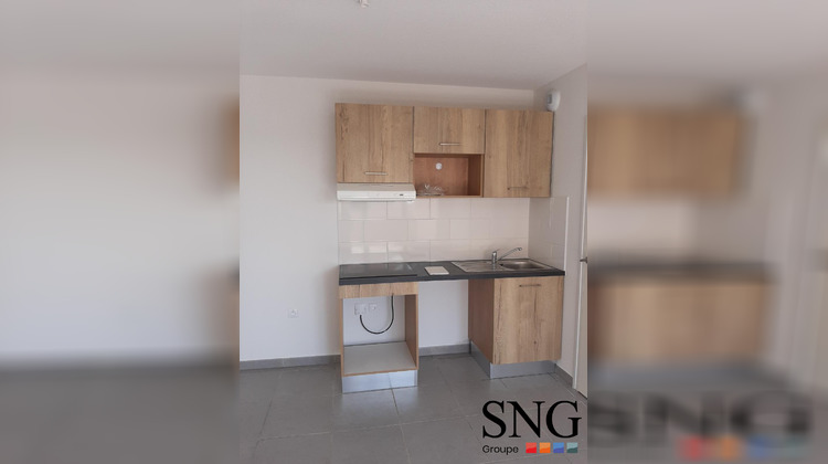 Ma-Cabane - Location Appartement Vias, 60 m²