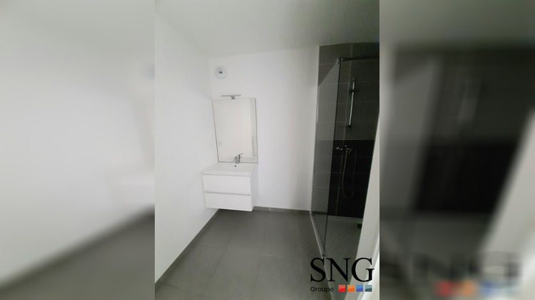 Ma-Cabane - Location Appartement Vias, 60 m²