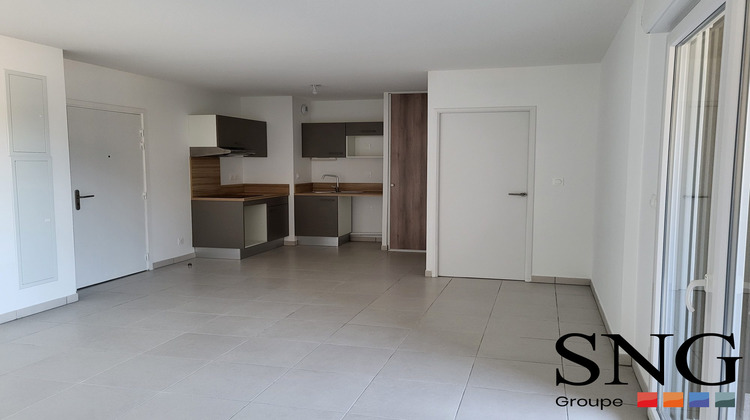 Ma-Cabane - Location Appartement Vias, 64 m²