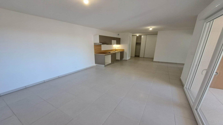 Ma-Cabane - Location Appartement VIAS, 67 m²