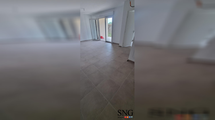 Ma-Cabane - Location Appartement Vias, 45 m²
