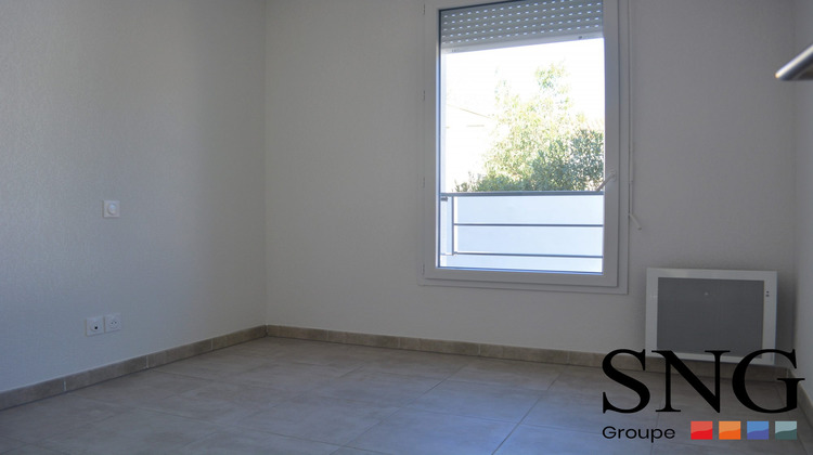 Ma-Cabane - Location Appartement Vias, 61 m²