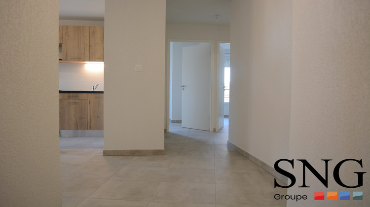 Ma-Cabane - Location Appartement Vias, 61 m²