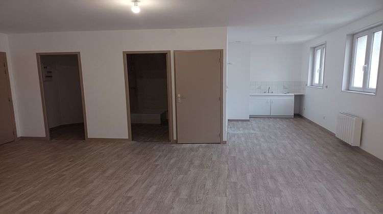 Ma-Cabane - Location Appartement VIBRAYE, 65 m²