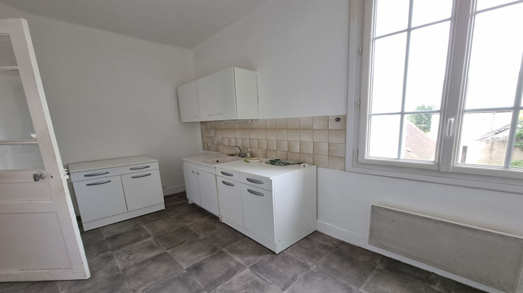 Ma-Cabane - Location Appartement VIBRAYE, 90 m²