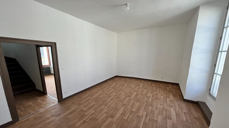 Ma-Cabane - Location Appartement VIBRAYE, 87 m²