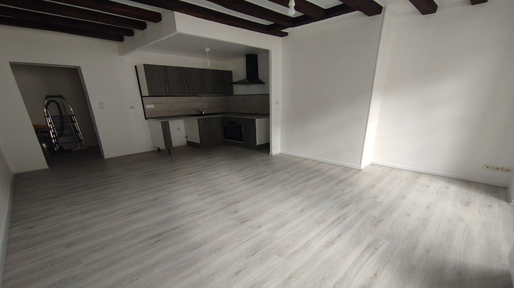 Ma-Cabane - Location Appartement VIBRAYE, 53 m²