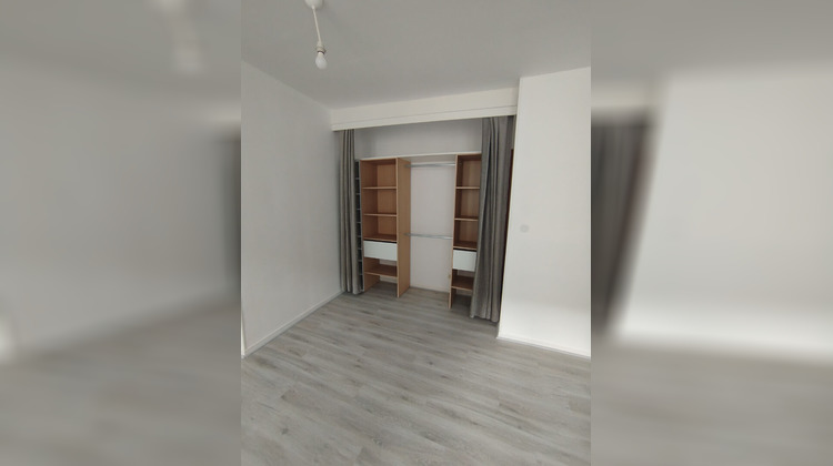 Ma-Cabane - Location Appartement VIBRAYE, 53 m²