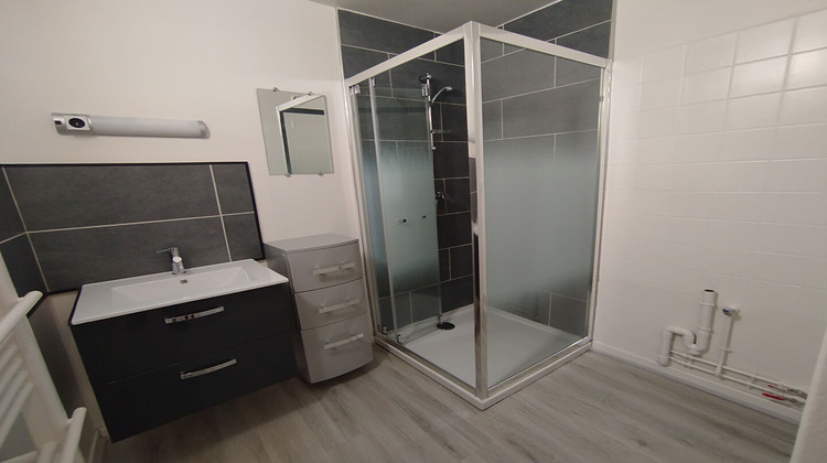 Ma-Cabane - Location Appartement VIBRAYE, 53 m²