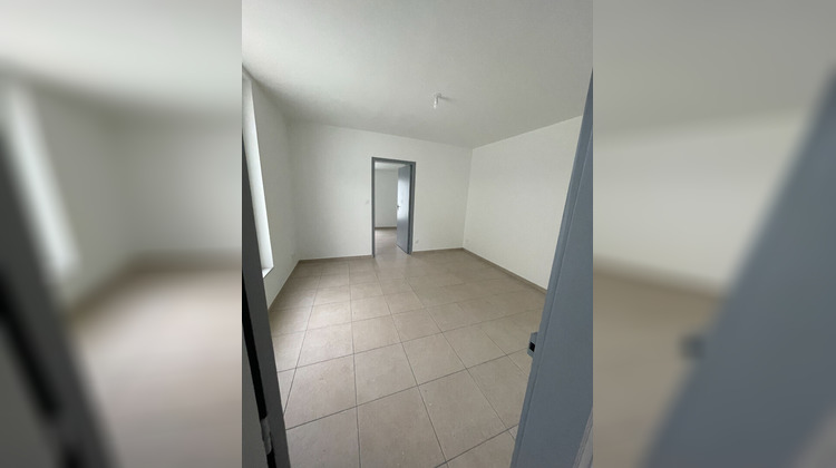 Ma-Cabane - Location Appartement VIBRAYE, 43 m²