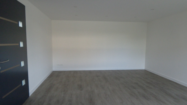 Ma-Cabane - Location Appartement VIBRAYE, 81 m²