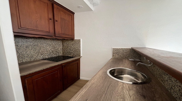 Ma-Cabane - Location Appartement VIDAUBAN, 27 m²