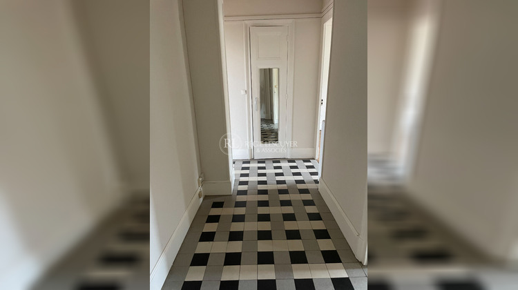 Ma-Cabane - Location Appartement VIENNE, 80 m²