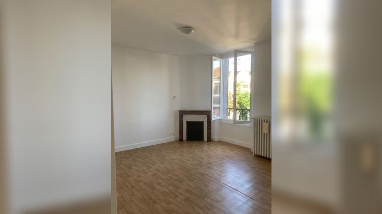 Ma-Cabane - Location Appartement Vierzon, 77 m²