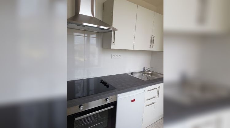 Ma-Cabane - Location Appartement Vierzon, 43 m²