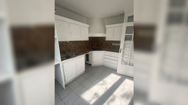 Ma-Cabane - Location Appartement Vierzon, 77 m²