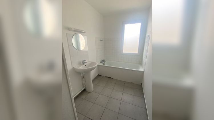 Ma-Cabane - Location Appartement Vierzon, 77 m²