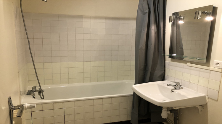 Ma-Cabane - Location Appartement Vierzon, 40 m²