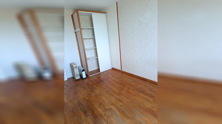 Ma-Cabane - Location Appartement Vierzon, 35 m²