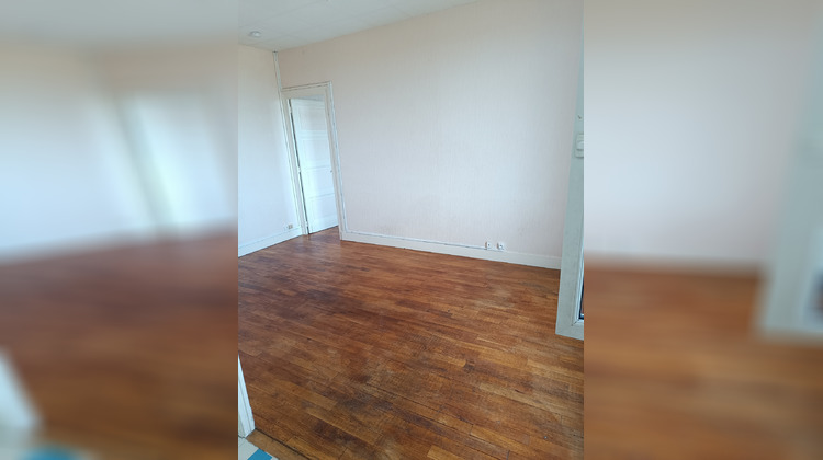 Ma-Cabane - Location Appartement Vierzon, 35 m²