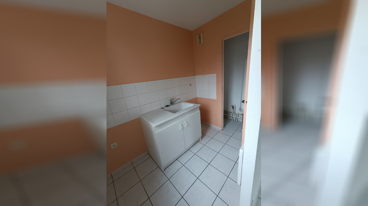 Ma-Cabane - Location Appartement Vierzon, 54 m²