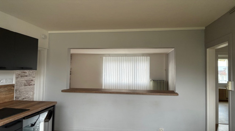 Ma-Cabane - Location Appartement Vierzon, 66 m²