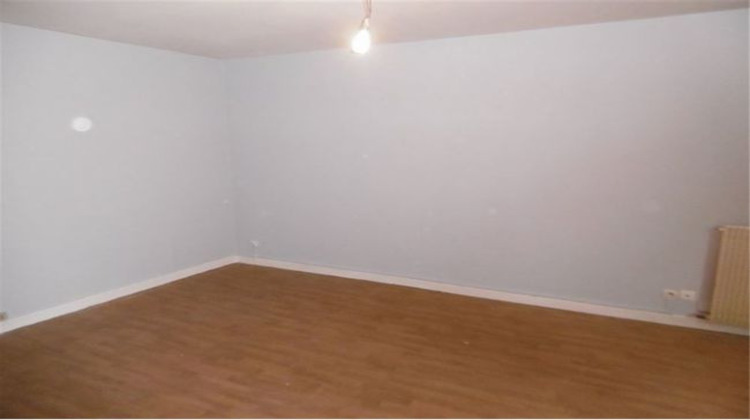 Ma-Cabane - Location Appartement Vierzon, 26 m²