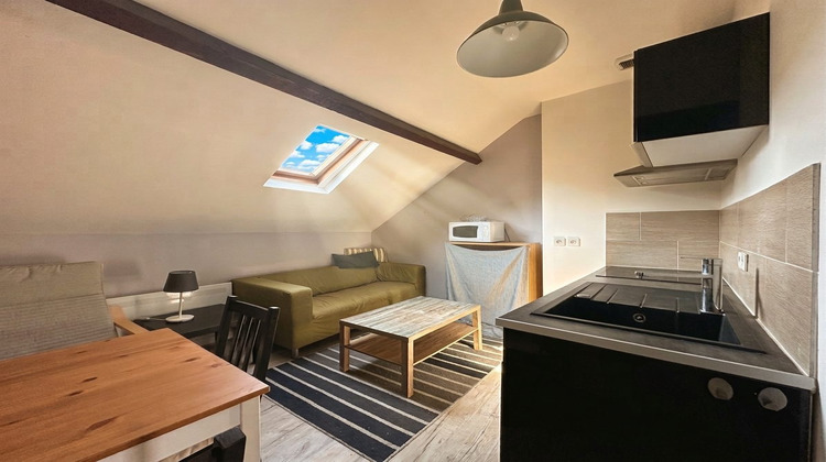 Ma-Cabane - Location Appartement Vierzon, 27 m²