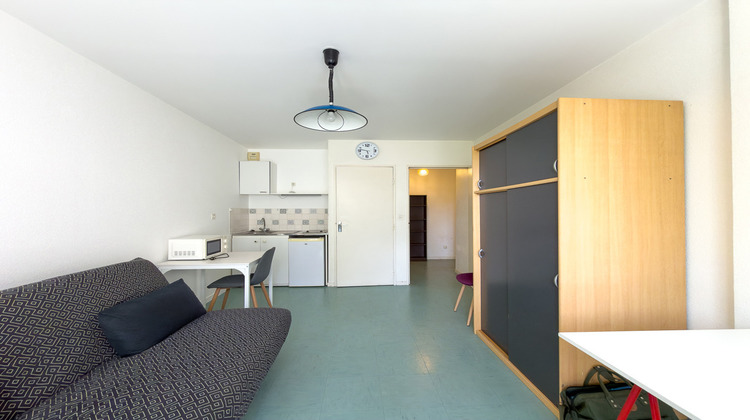 Ma-Cabane - Location Appartement VIERZON, 22 m²
