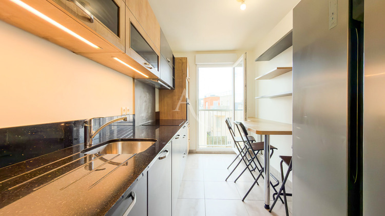 Ma-Cabane - Location Appartement VIGNEUX-SUR-SEINE, 67 m²