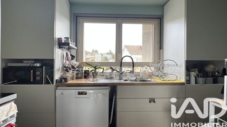 Ma-Cabane - Location Appartement Vignols, 65 m²
