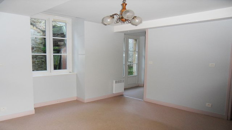 Ma-Cabane - Location Appartement VILLEDIEU-LES-POELES, 40 m²
