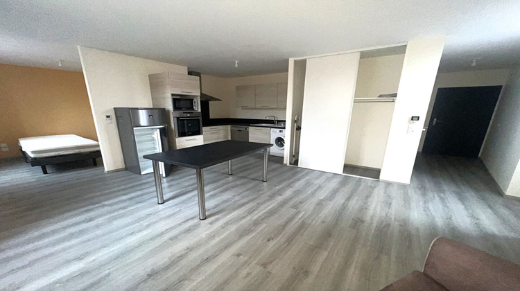 Ma-Cabane - Location Appartement VILLEFRANCHE-DE-ROUERGUE, 42 m²