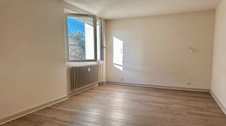 Ma-Cabane - Location Appartement VILLEFRANCHE-SUR-SAONE, 69 m²