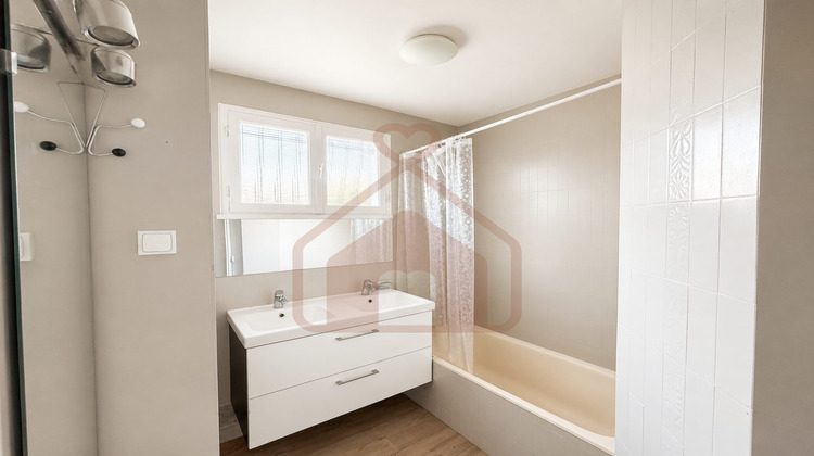 Ma-Cabane - Location Appartement Villejuif, 28 m²