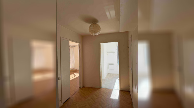 Ma-Cabane - Location Appartement VILLEJUST, 54 m²
