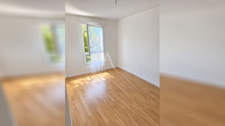 Ma-Cabane - Location Appartement VILLEJUST, 48 m²
