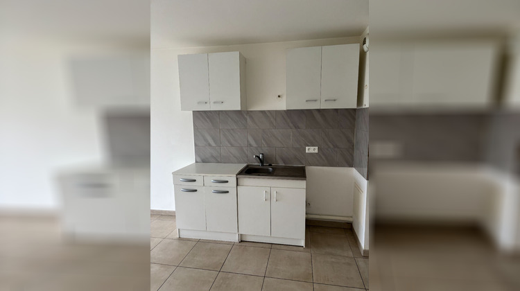 Ma-Cabane - Location Appartement VILLEMOMBLE, 0 m²
