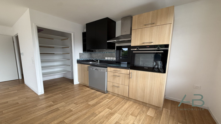 Ma-Cabane - Location Appartement Villeneuve-d'Ascq, 64 m²