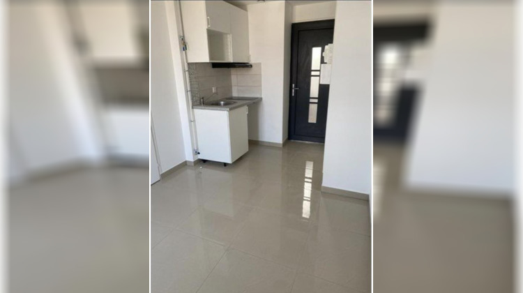 Ma-Cabane - Location Appartement VILLENEUVE LE ROI, 16 m²