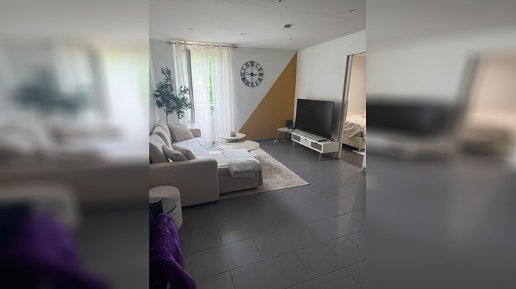 Ma-Cabane - Location Appartement VILLENEUVE LE ROI, 50 m²