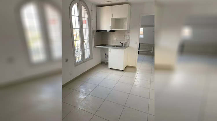 Ma-Cabane - Location Appartement VILLENEUVE LE ROI, 24 m²