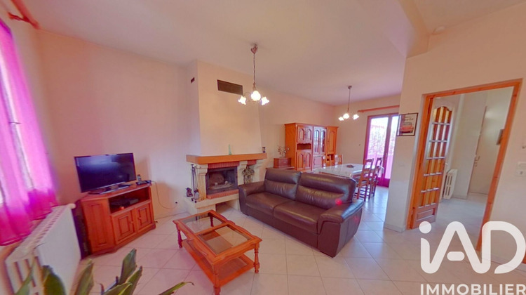 Ma-Cabane - Location Appartement Villeneuve-le-Roi, 9 m²