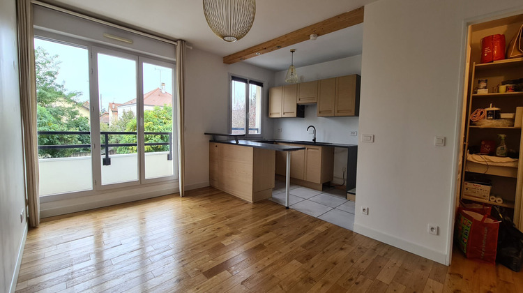 Ma-Cabane - Location Appartement VILLENEUVE-LE-ROI, 43 m²