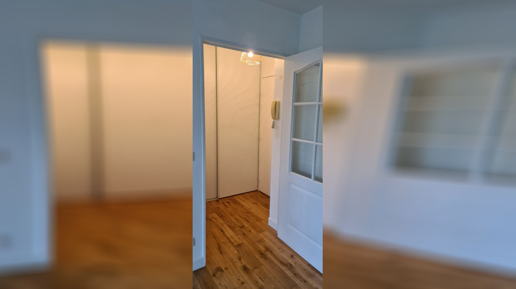 Ma-Cabane - Location Appartement VILLENEUVE-LE-ROI, 43 m²