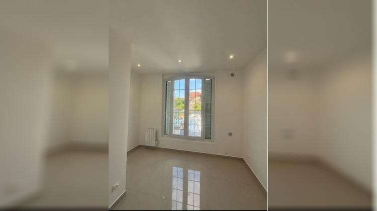 Ma-Cabane - Location Appartement VILLENEUVE LE ROI, 26 m²