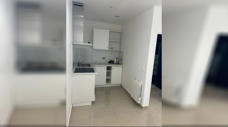 Ma-Cabane - Location Appartement VILLENEUVE LE ROI, 26 m²
